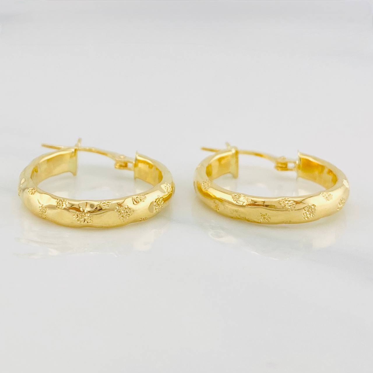 Candongas Lary 2.55g / 1 in Oro Amarillo 18K