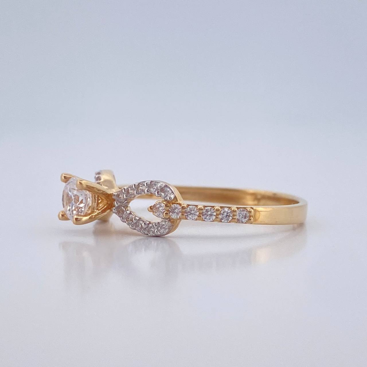 Anillo Solitario Infinito 1.75gr / T7 / Oro Amarillo Oro Blanco 18K %