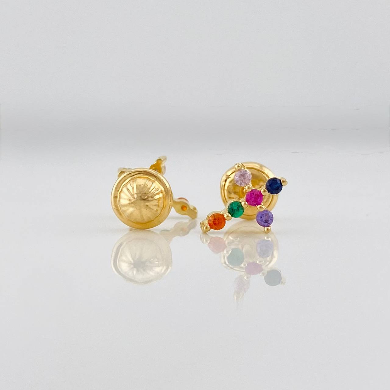 Stud Earrings Cross 0.9g / in / 8.8mm Yellow Gold 18K