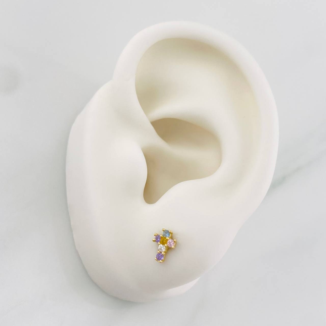 Stud Earrings Cross 0.8g / in / 6.4mm Yellow Gold 18K