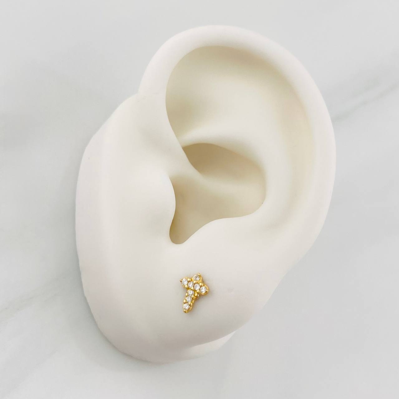 Stud Earrings Cross 0.75g / in / 6.8mm Yellow Gold 18K