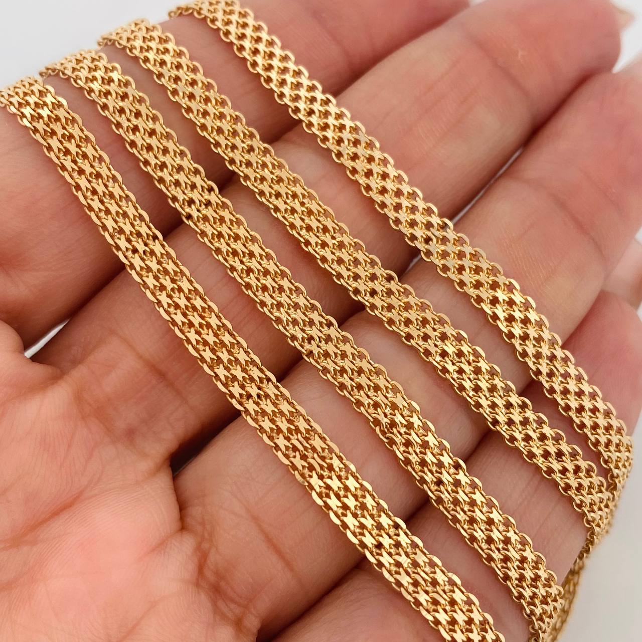 Cadena China 13.7gr / 21 3/4 in / 4mm Oro Amarillo Nac.Esp. 18K &