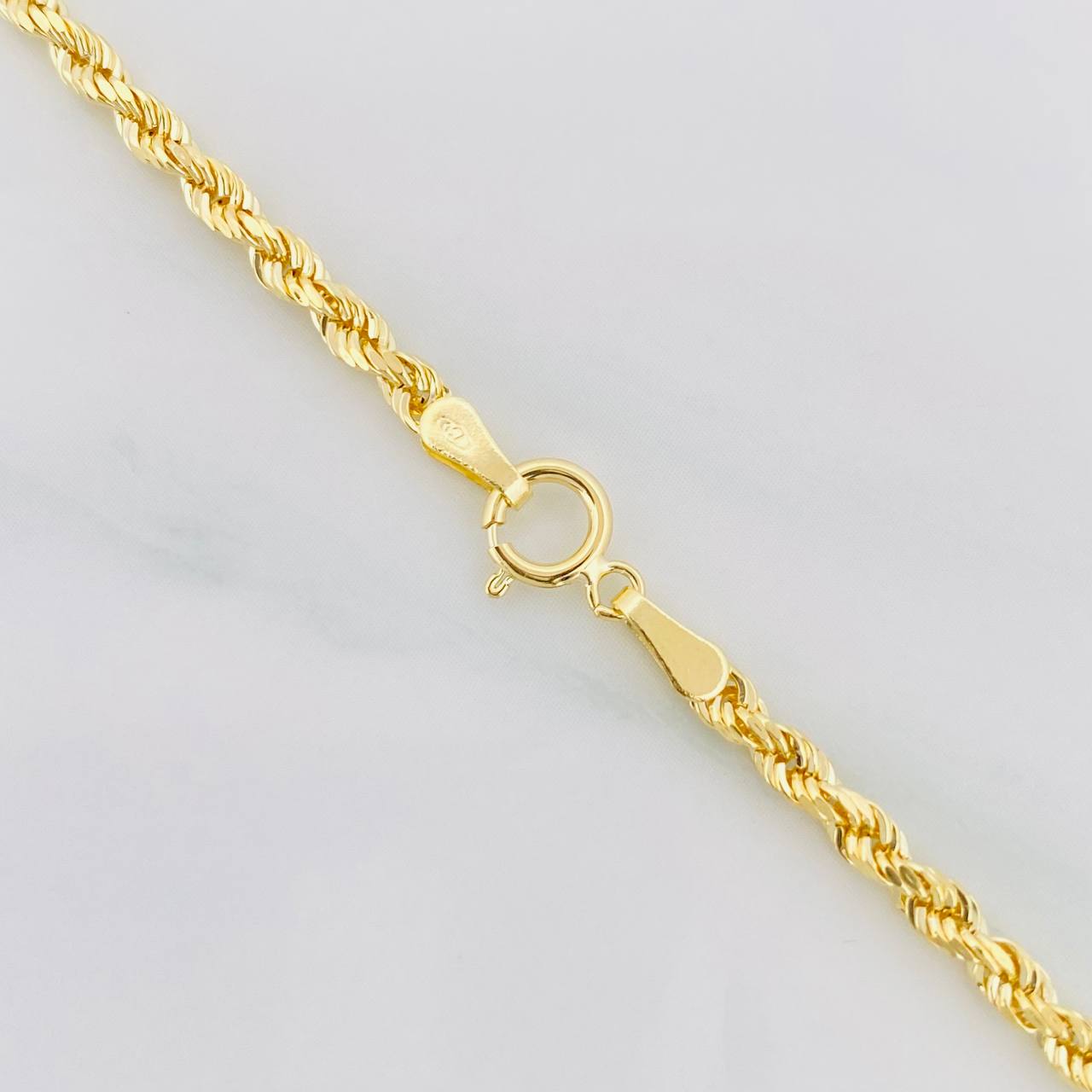 Cadena Lazo 5.9g / 24 in / 2.4mm Oro Amarillo 18K