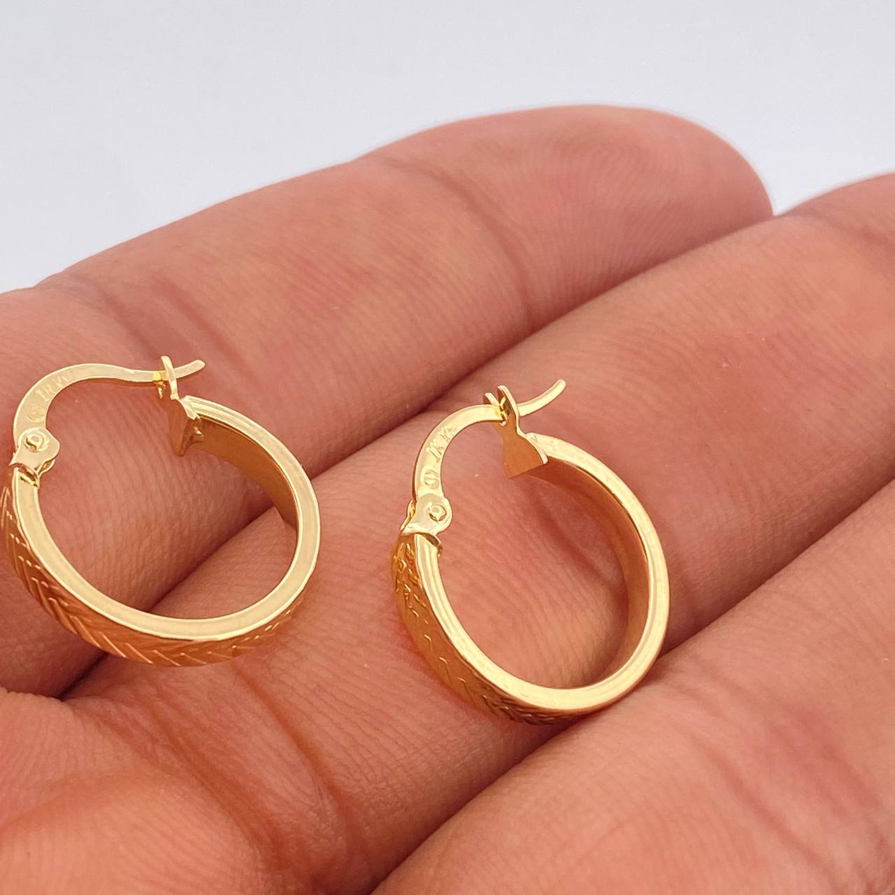Candongas Kuki 1.4gr / 3/4 in / Oro Amarillo 18K %