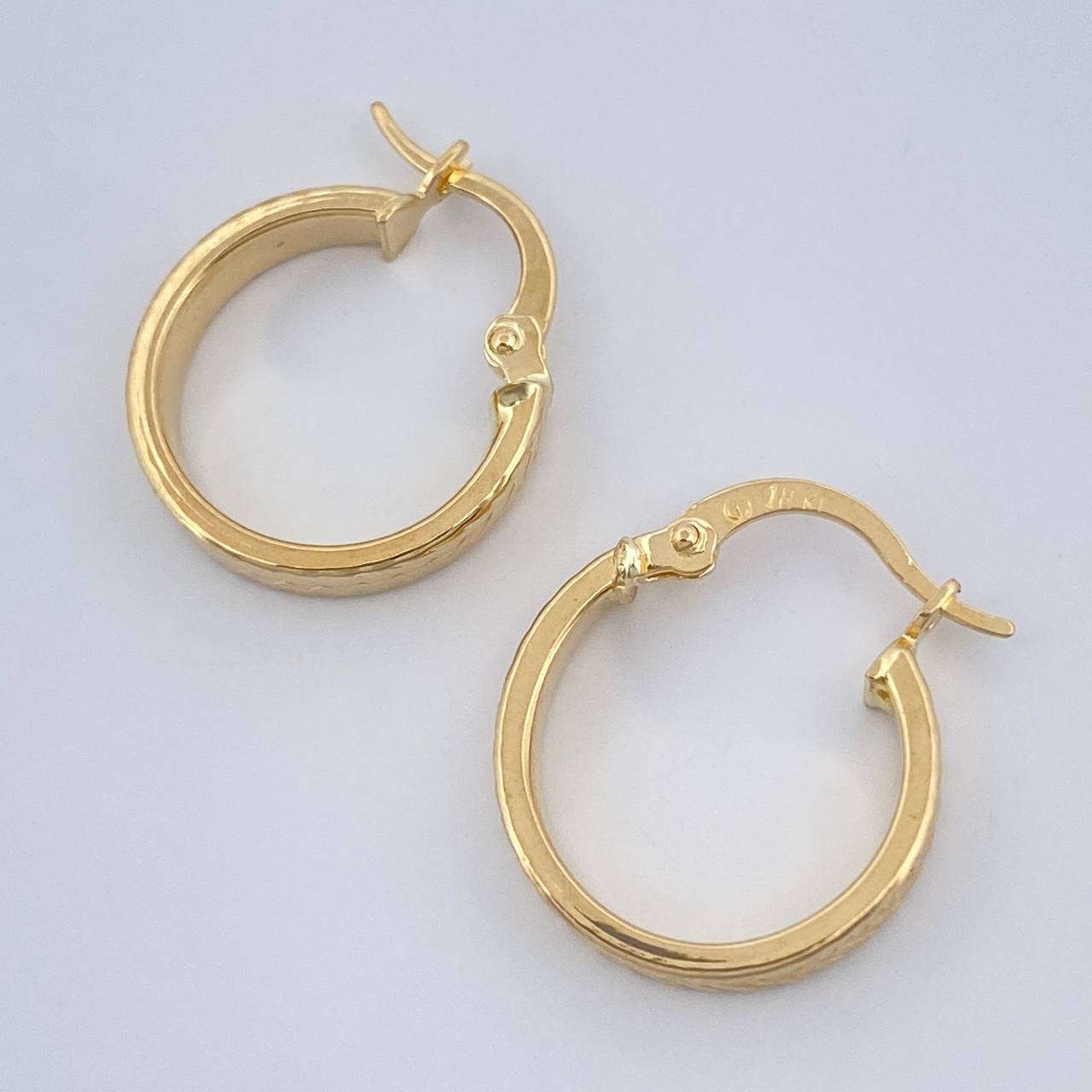 Candongas Kuki 1.4gr / 3/4 in / Oro Amarillo 18K %