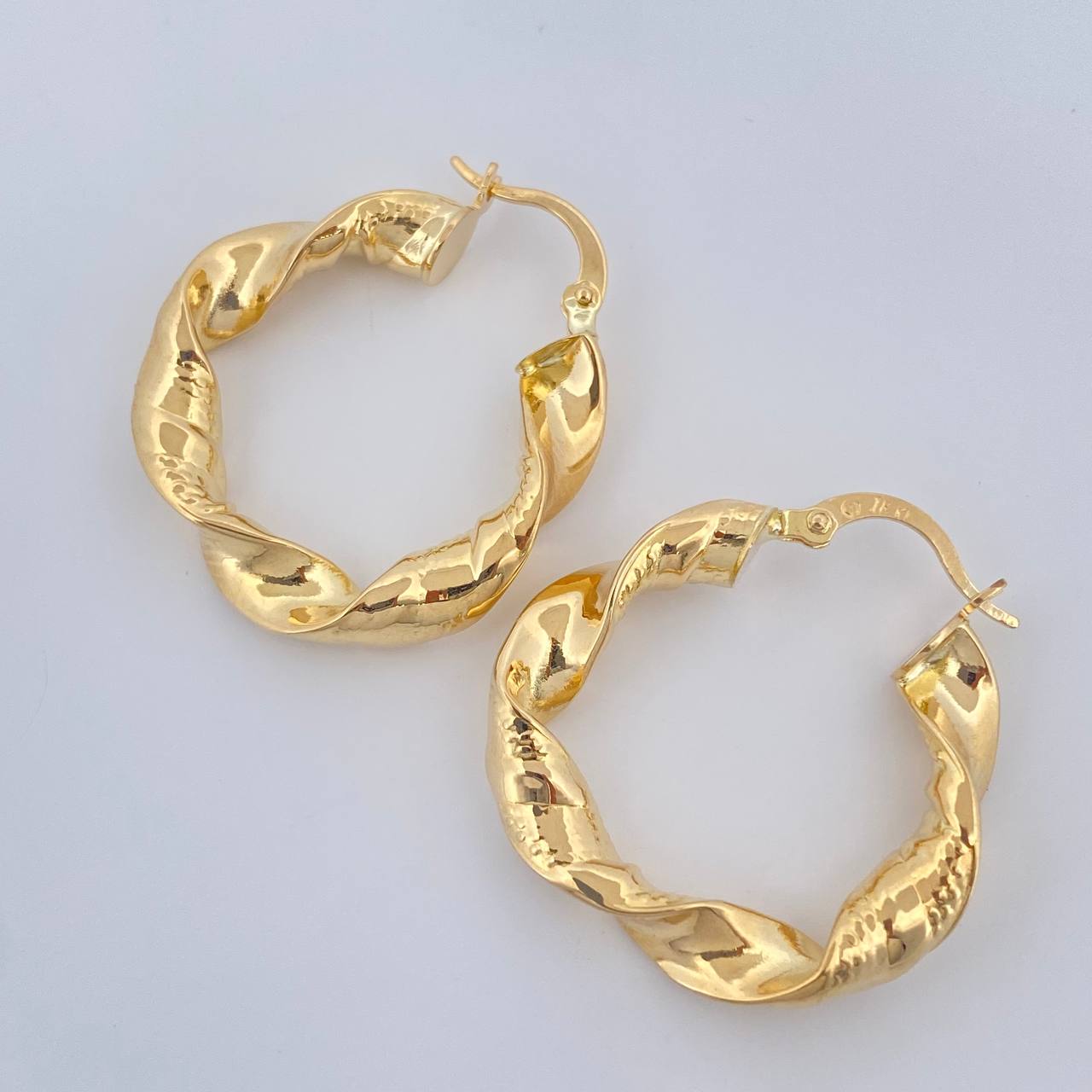 Candongas Remi 3.9gr / 1 in / Oro Amarillo 18K %
