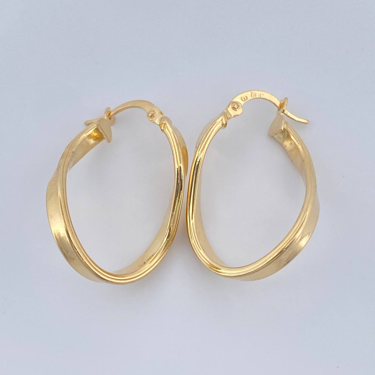 Candongas Clau 2.25gr / 1 in / Oro Amarillo 18K %