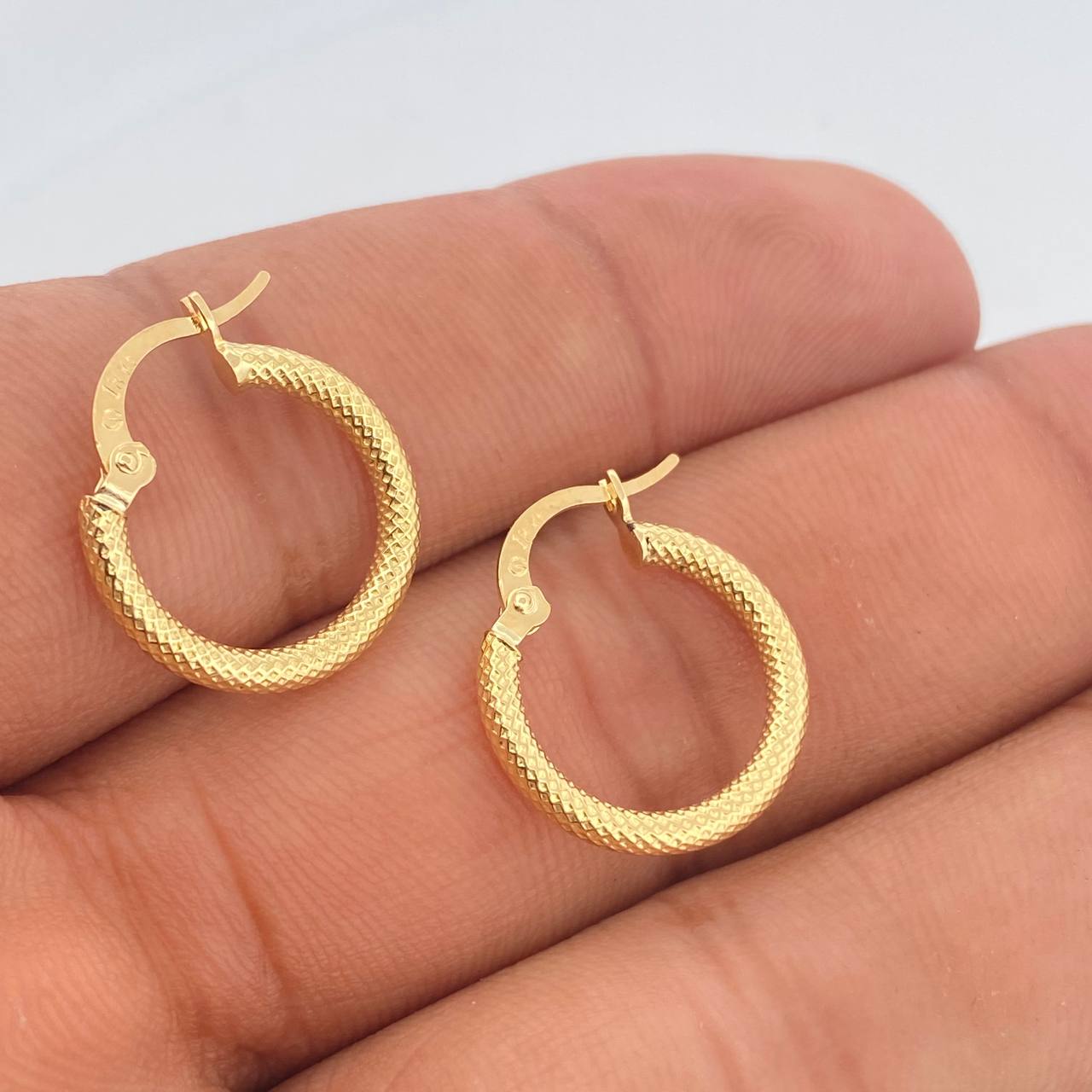 Candongas Tefi 1.3gr / 3/4 in / Oro Amarillo 18K %