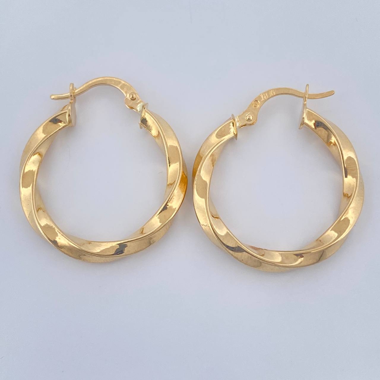 Candongas Kari 2.2gr / 1 in / Oro Amarillo 18K %