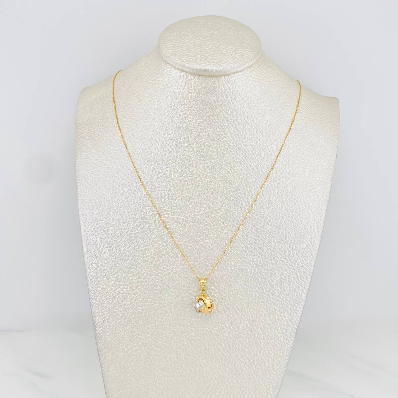 Set Venetian Chain + Knot Pendant / 1.65g / 20 in Three Golds 18K