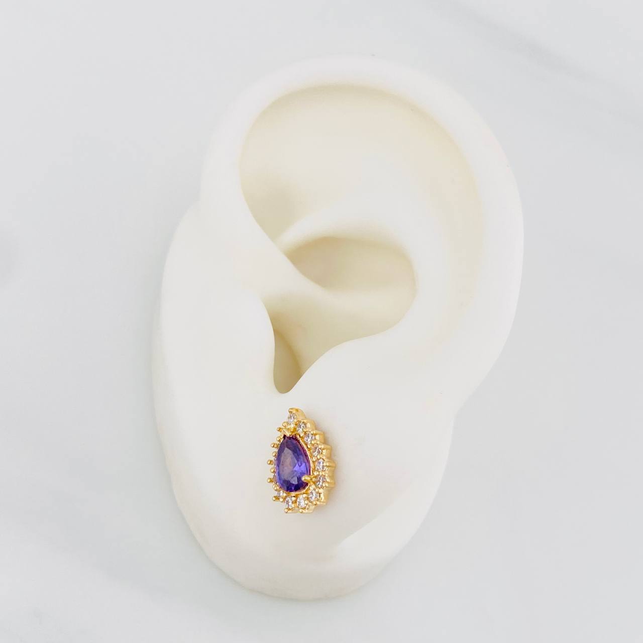 Stud Earrings Halo Tear 2.45g / in / 7.6mm Yellow Gold 18K