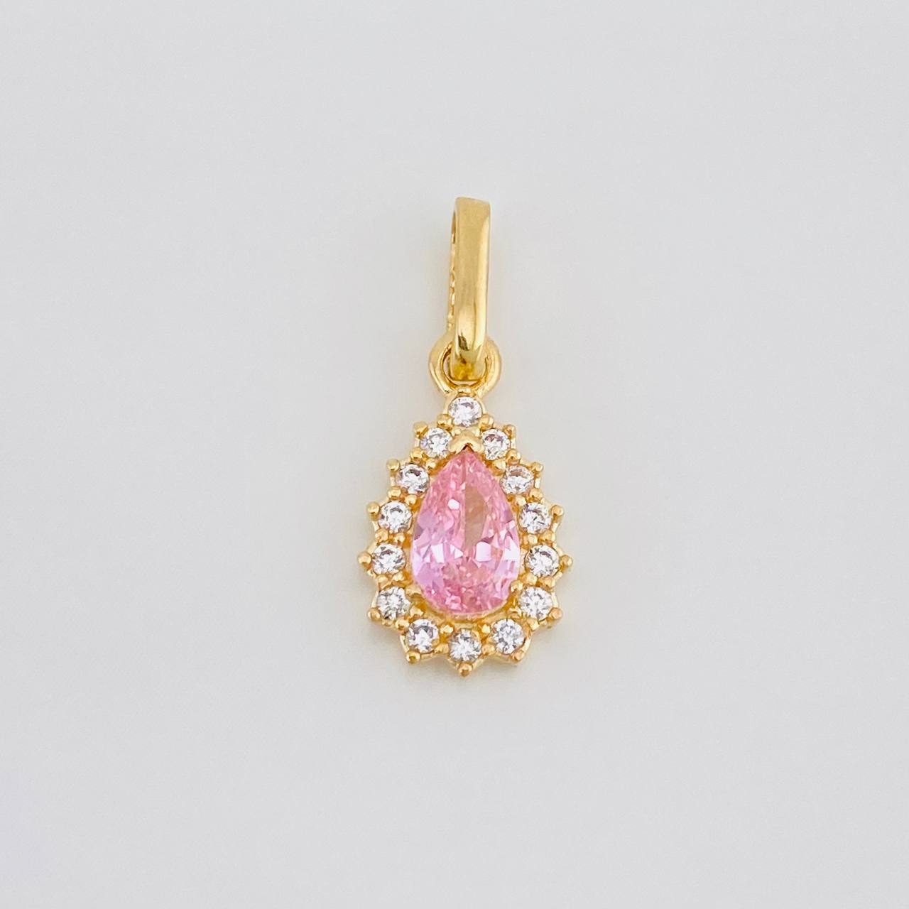 Pendant Halo Tear 1.2g / 3/4 in 18K Yellow Gold