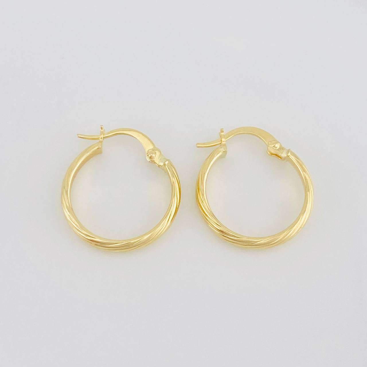 Hoop Earrings Ozy 1.3g / 3/4 in Yellow Gold 18K