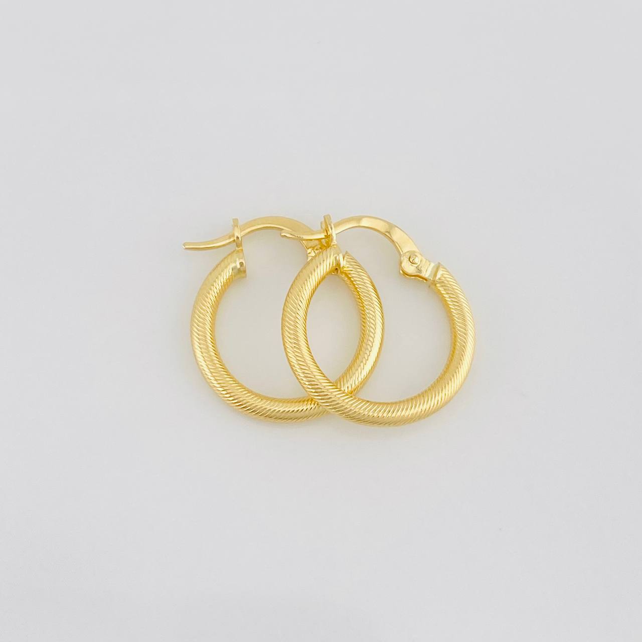 Hoop Earrings Zion 1.45g / 3/4 in Yellow Gold 18K