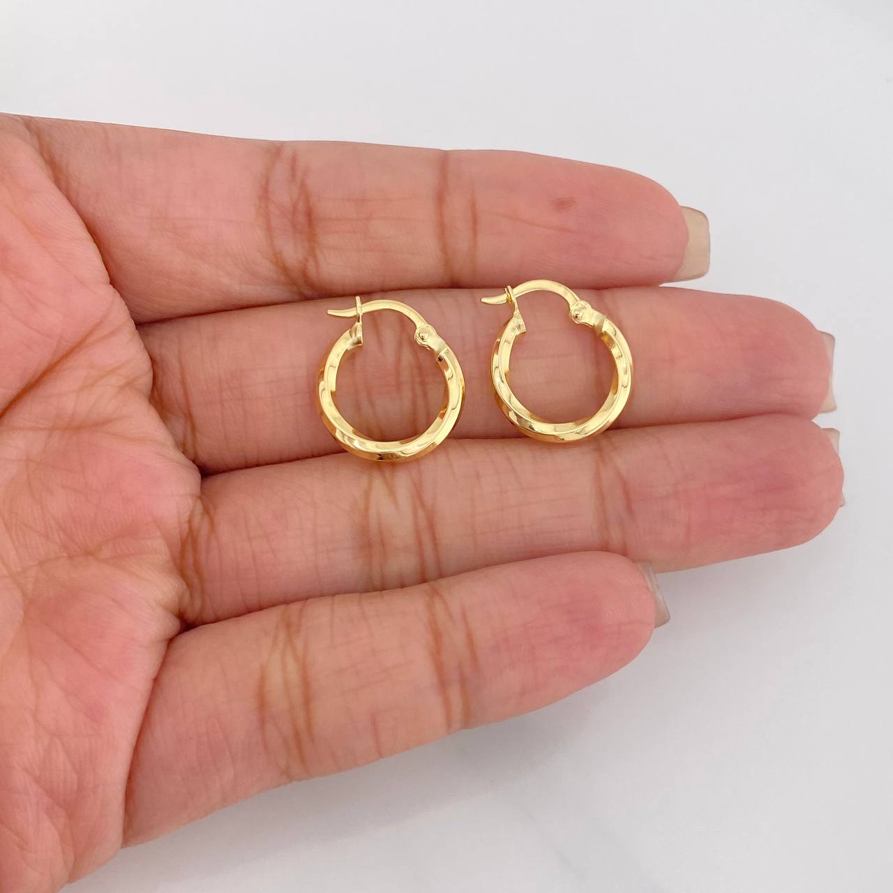 Hoop Earrings Kari 1.15g / 3/4 in Yellow Gold 18K