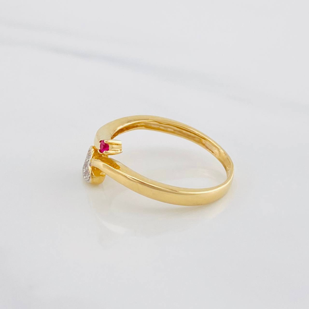 Heart Curve Ring 2.2g / Size 5 3/4 Two-Tone Yellow White Gold 18K