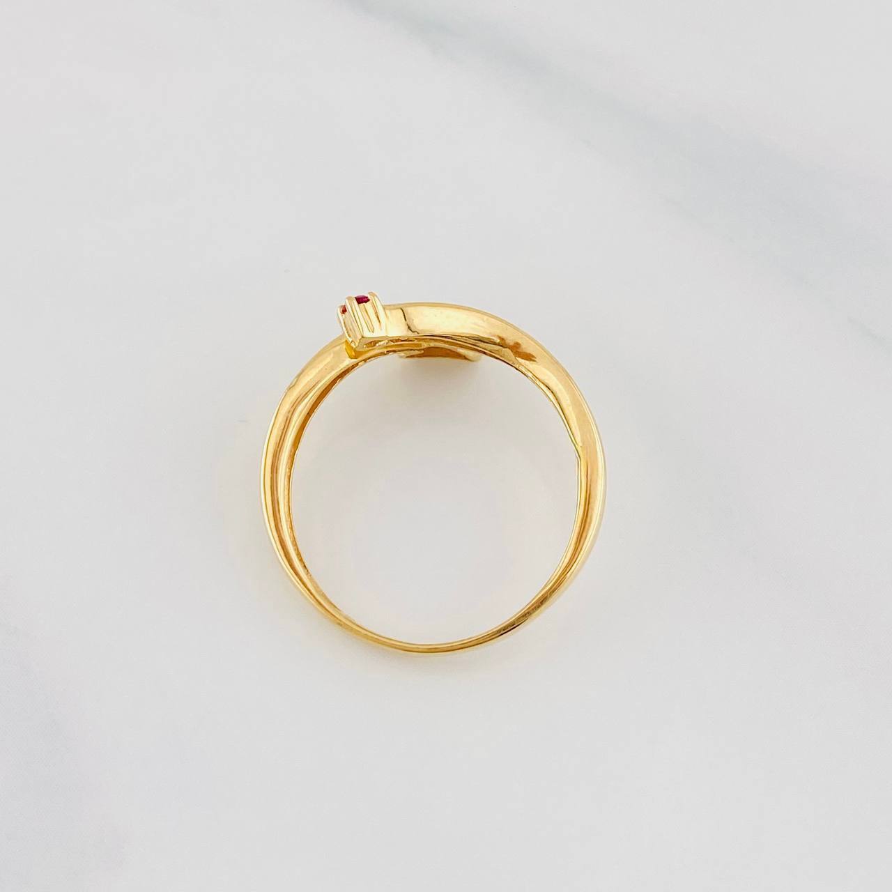 Heart Curve Ring 2.2g / Size 5 3/4 Two-Tone Yellow White Gold 18K