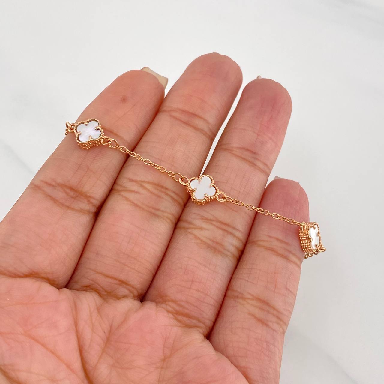 Pulso Modulable Aro Seguido Trebol 3.35g / 6 3/4 in - 7 1/2 in / 1.2mm Oro Rosa 18K