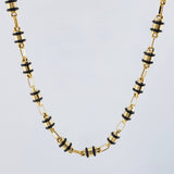 Cadena Rustica Barril Cauchos Negros 13.85gr / 24 1/2 in / 4.3mm Oro Amarillo 18K