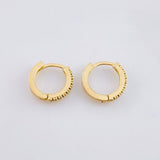 Candongas Carril Punteado 1.5gr / 1/2 in / Oro Amarillo 18K