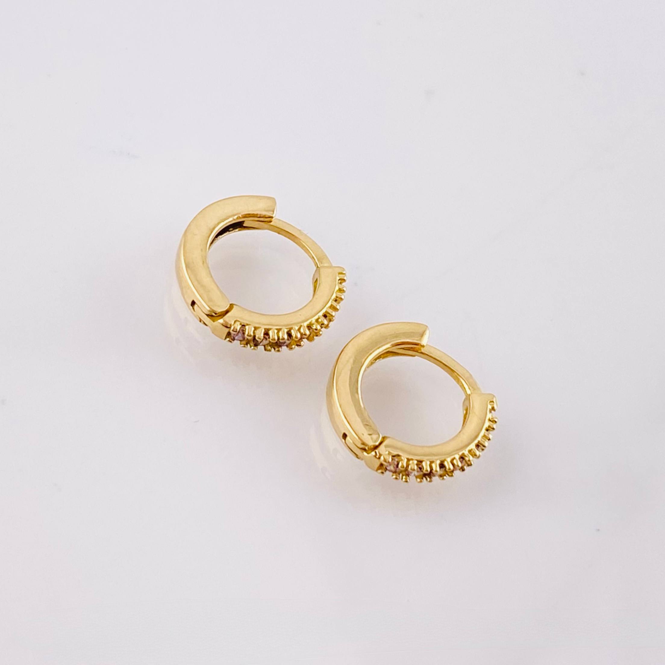 Candongas Carril Punteado 1.2gr / 9mm Oro Amarillo 18K *