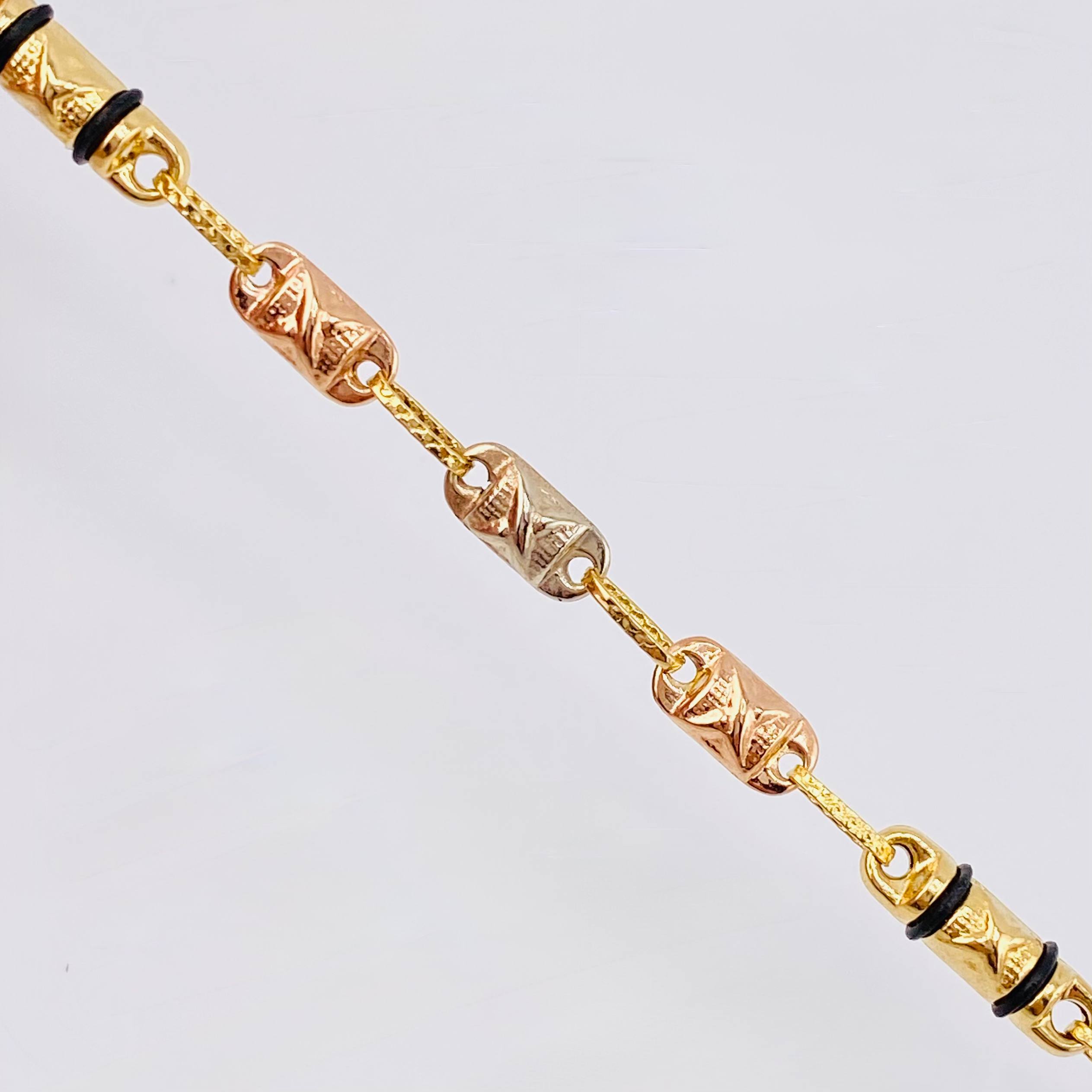 Cadena Rustica Cruzada 3X1 11.55gr / 23 1/2 in / 4.2mm Tres Oros 18K ©