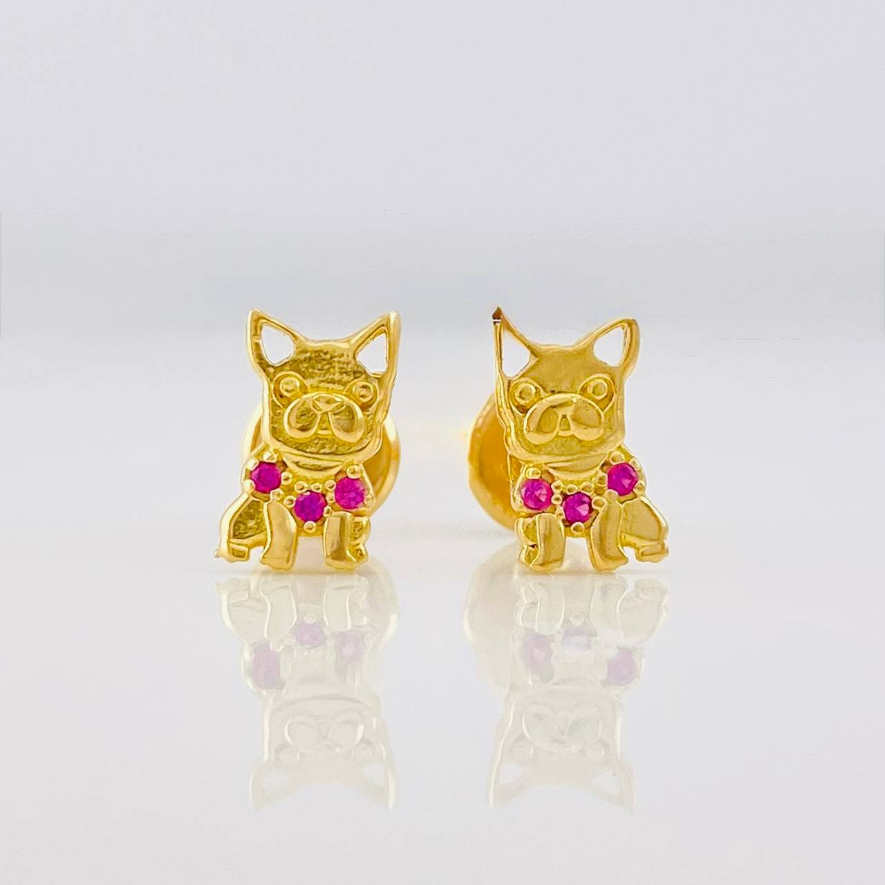 Stud Earrings Dog 1.1g / in / 8.2mm Yellow Gold 18K