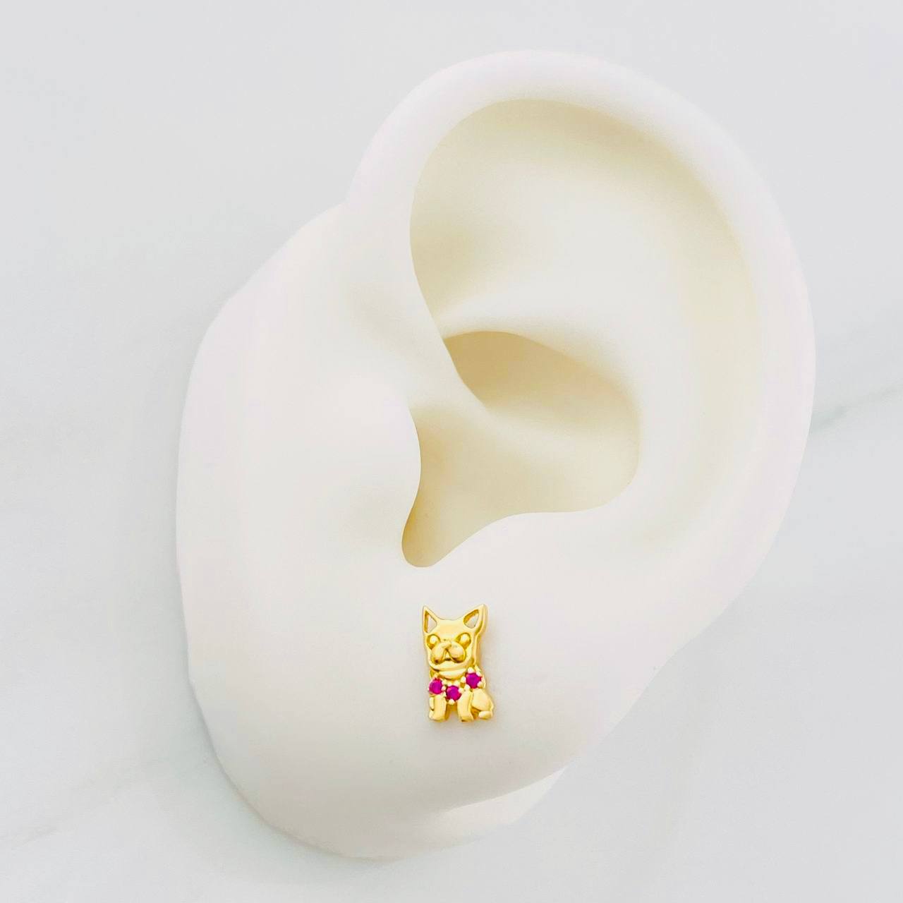 Stud Earrings Dog 1.1g / in / 8.2mm Yellow Gold 18K