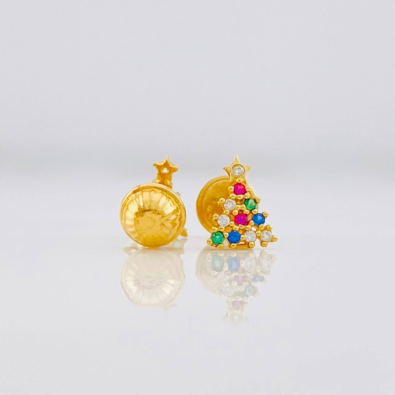 Stud Earrings Christmas Tree 0.75g / in / 8mm Yellow Gold 18K