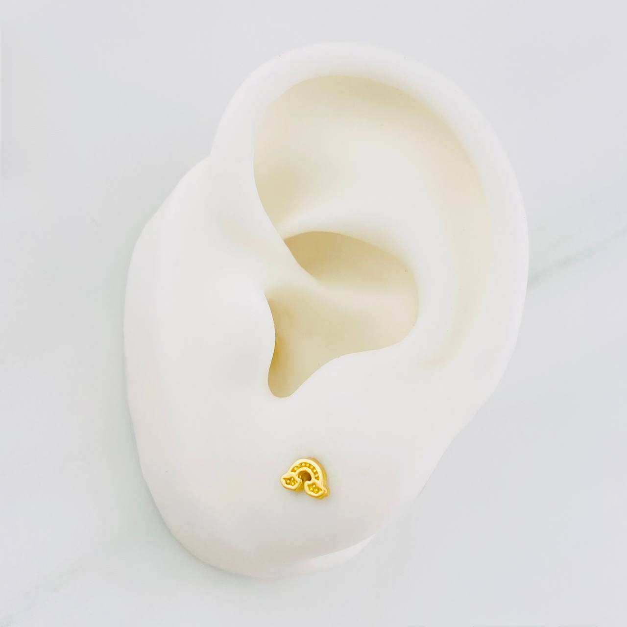 Stud Earrings Rainbow 0.75g / in / 3.8mm 18K Yellow Gold
