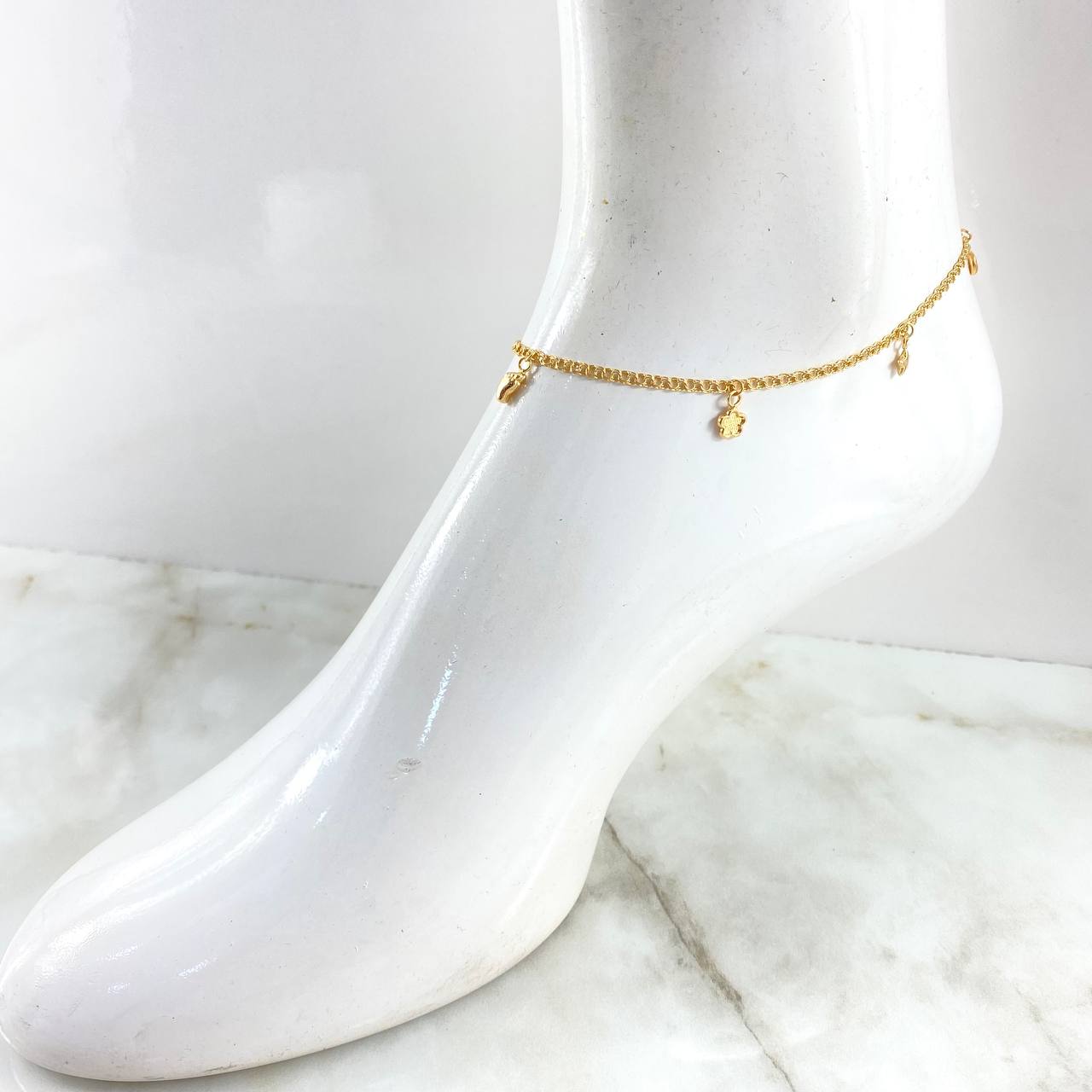 Tobillera Aro Seguido 3.7gr / 27cm / 2.2mm Corazones-Pie-Flor-Estrella-Luna-Ala Oro Amarillo 18K