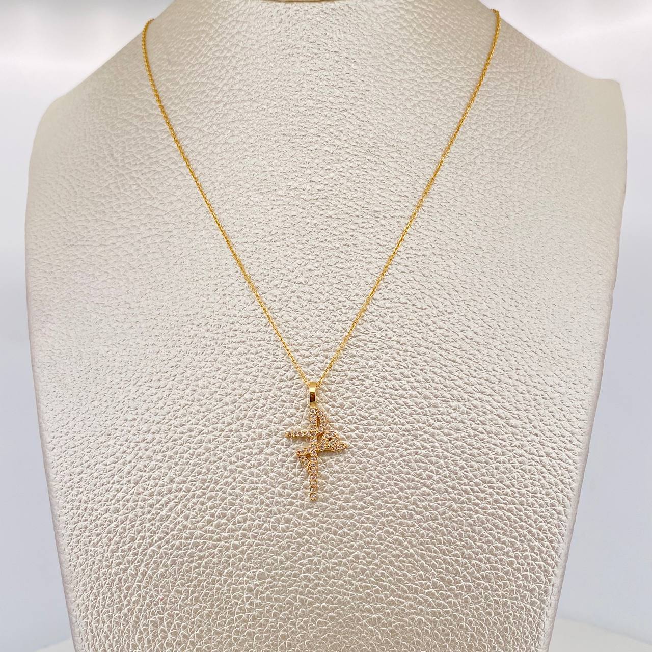 Classic Link Chain + Faith Pendant / 2.55g / 17 3/4 in 18K Yellow Gold