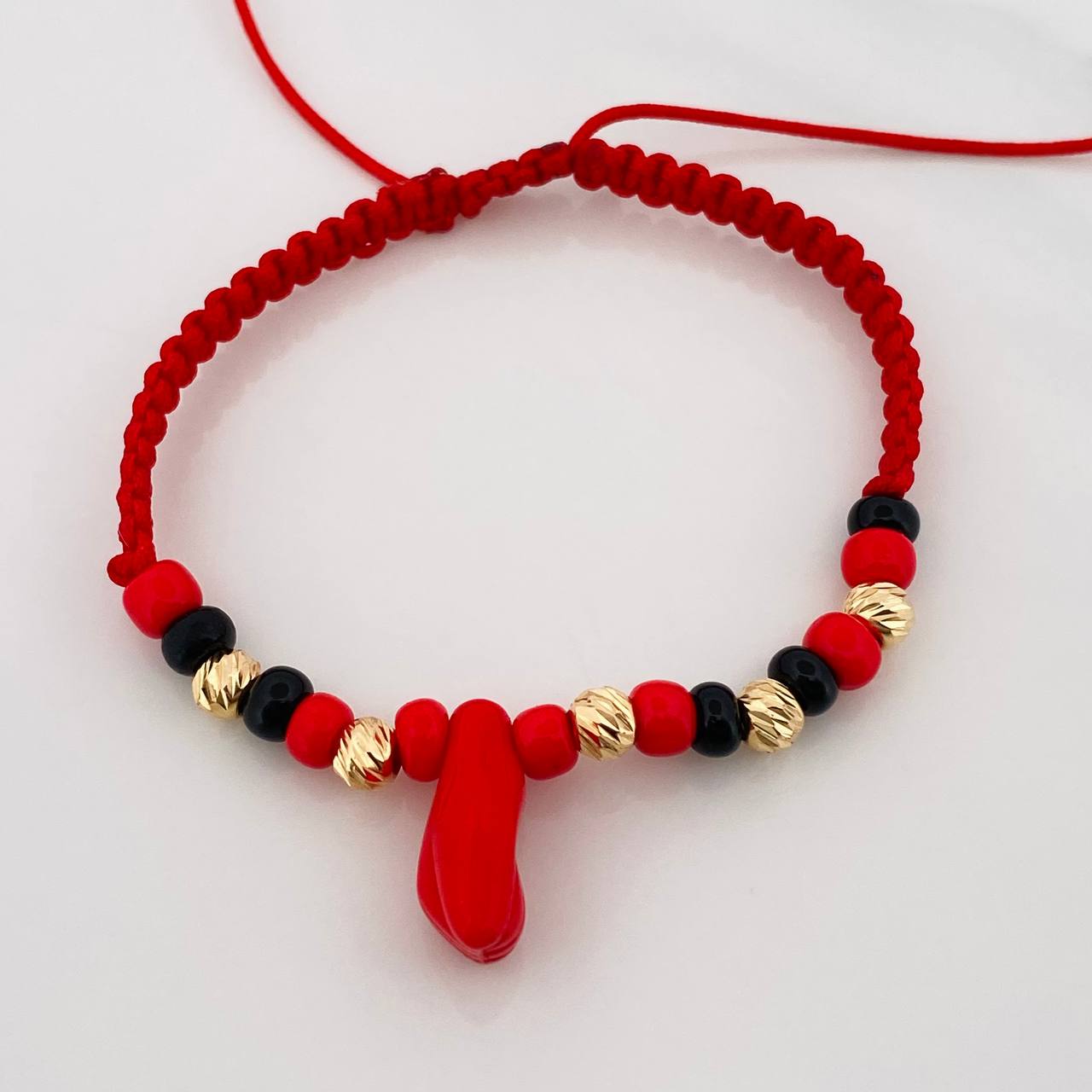 Red Woven Bracelet Protection 5 Diamond Cut Beads Yellow Gold 18K