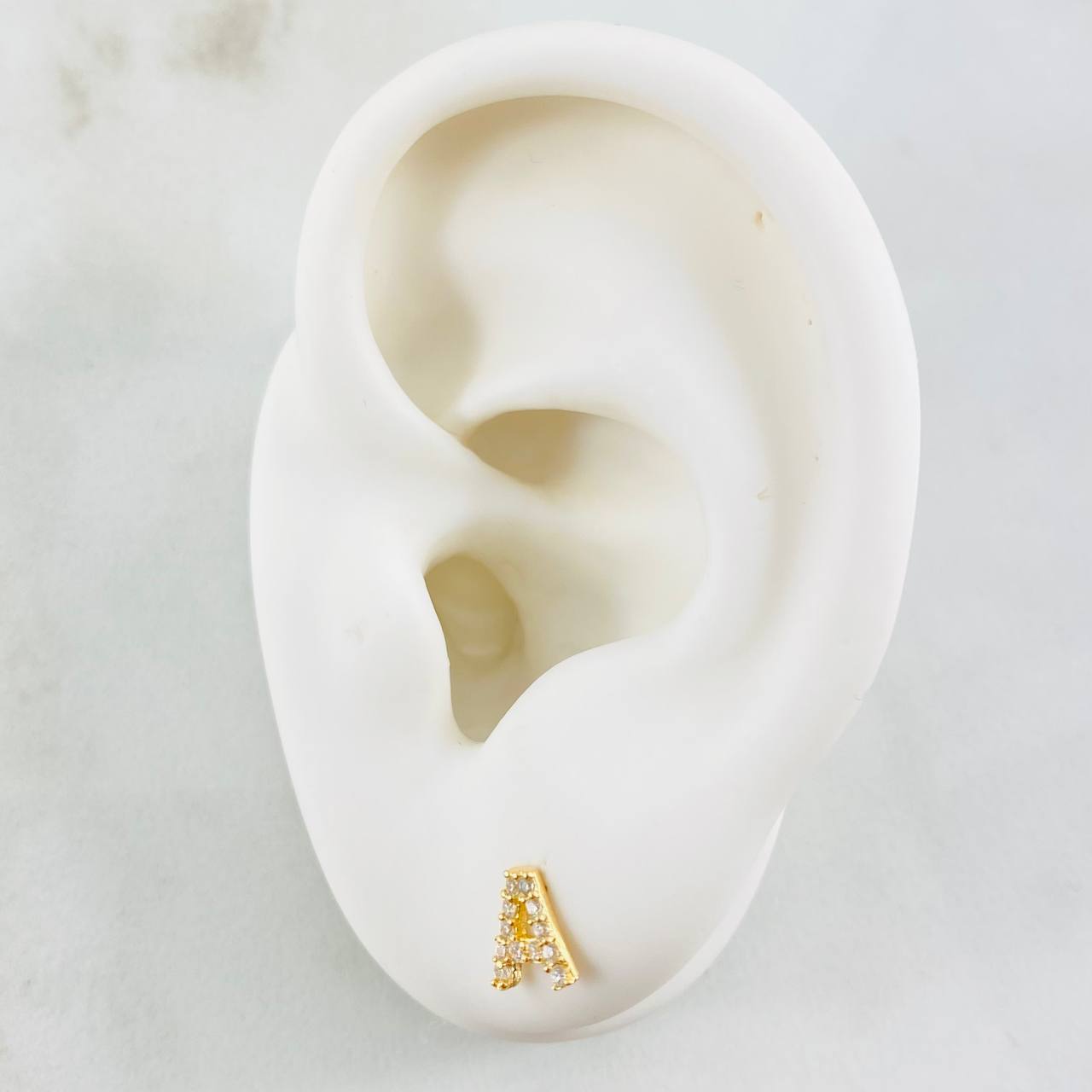 Topos Letra A 0.9gr / 5mm Oro Amarillo 18K