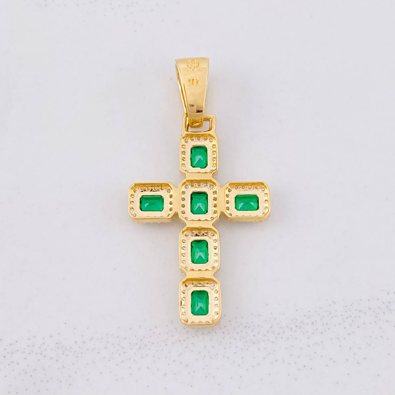 Pendant Dense Cross 3.45g / 1 1/2 in Yellow Gold 18K