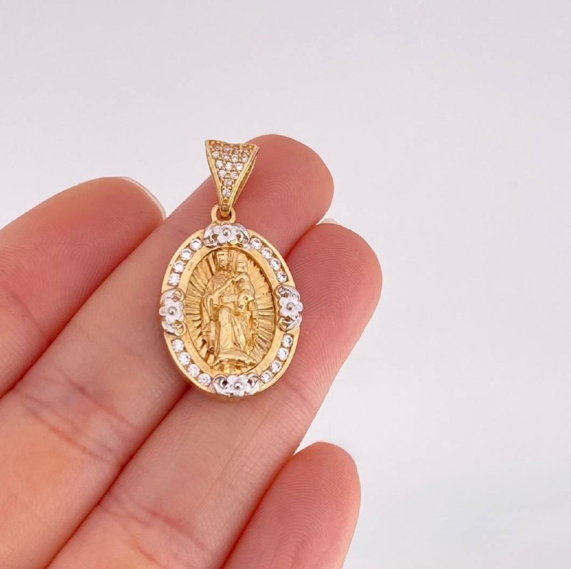 Our Lady of Mount Carmel Pendant 6.05g / 1 1/4 in Two-Tone Yellow White Gold 18K