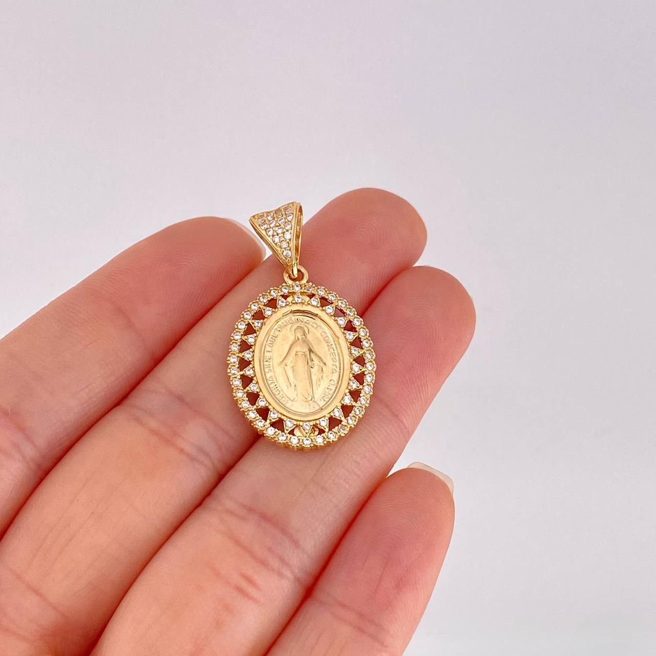 Miraculous Virgin Pendant 4g / 1 1/4 in Yellow Gold 18K