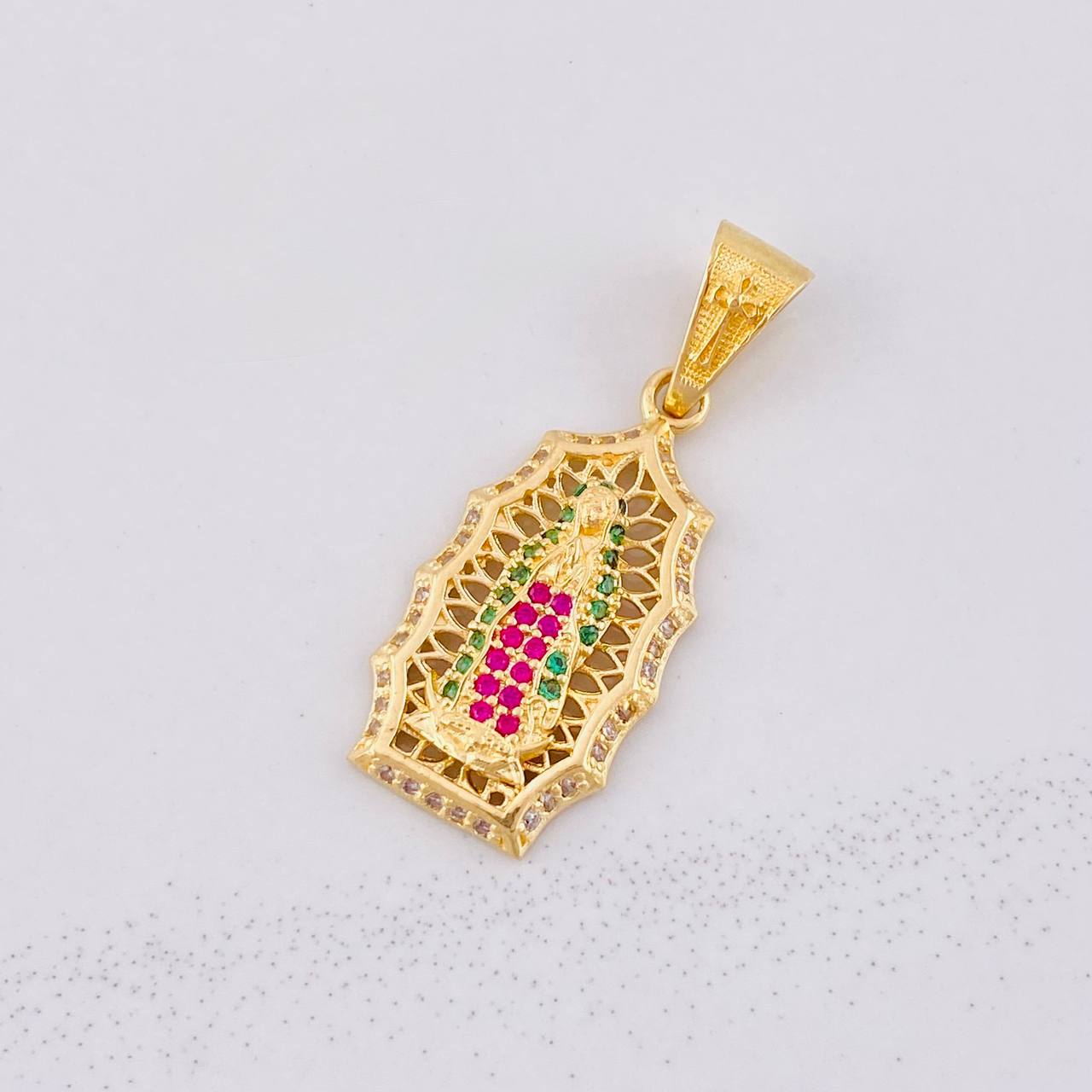 Our Lady of Guadalupe Pendant 3.5g / 1 1/4 in Yellow Gold 18K