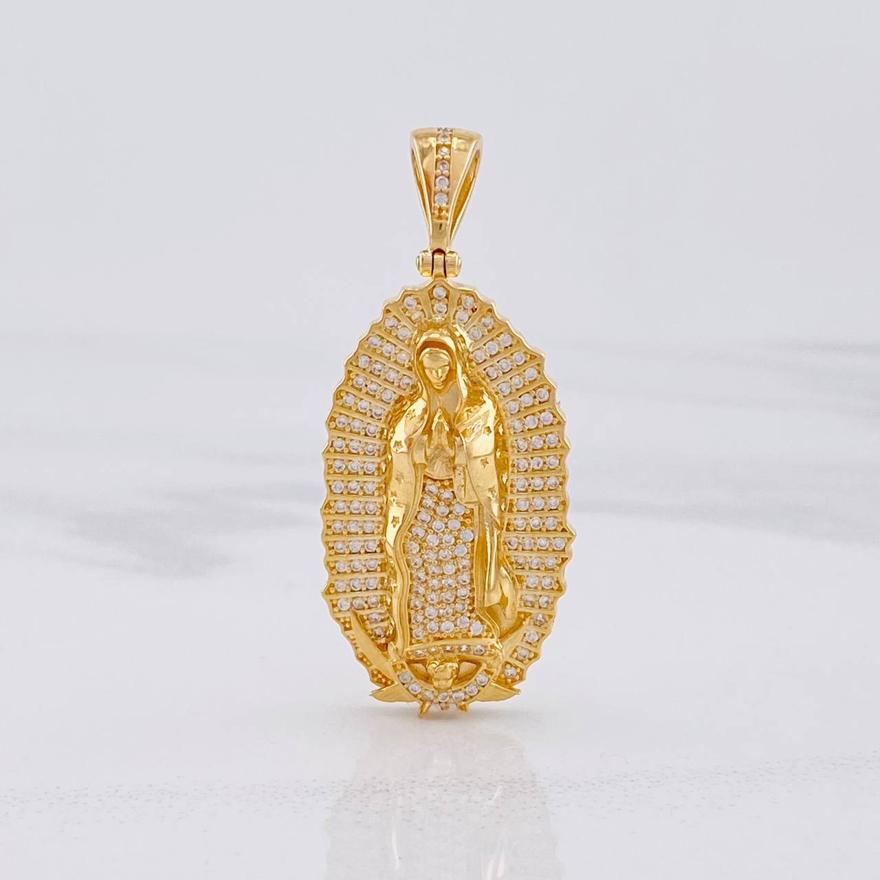Our Lady of Guadalupe Pendant 9.5g / 1 3/4 in Yellow Gold 18K
