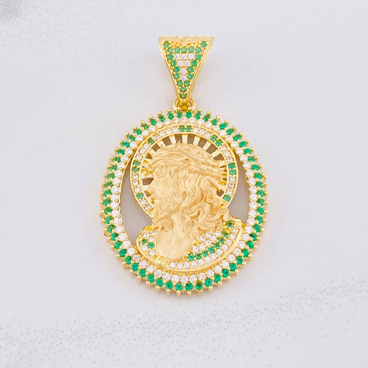 Pendant Christ's Face 11.9g / 1 3/4 in Yellow Gold 18K