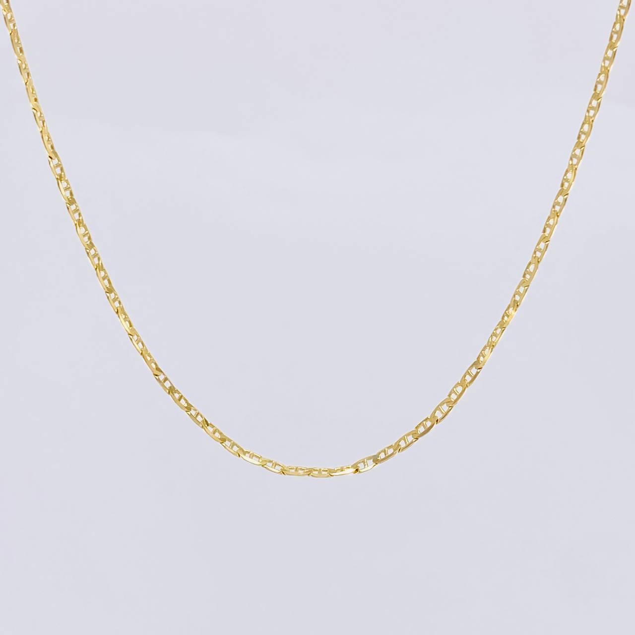 Flat Mariner Chain 4.15g / 18 in / 2.3mm 18K Yellow Gold