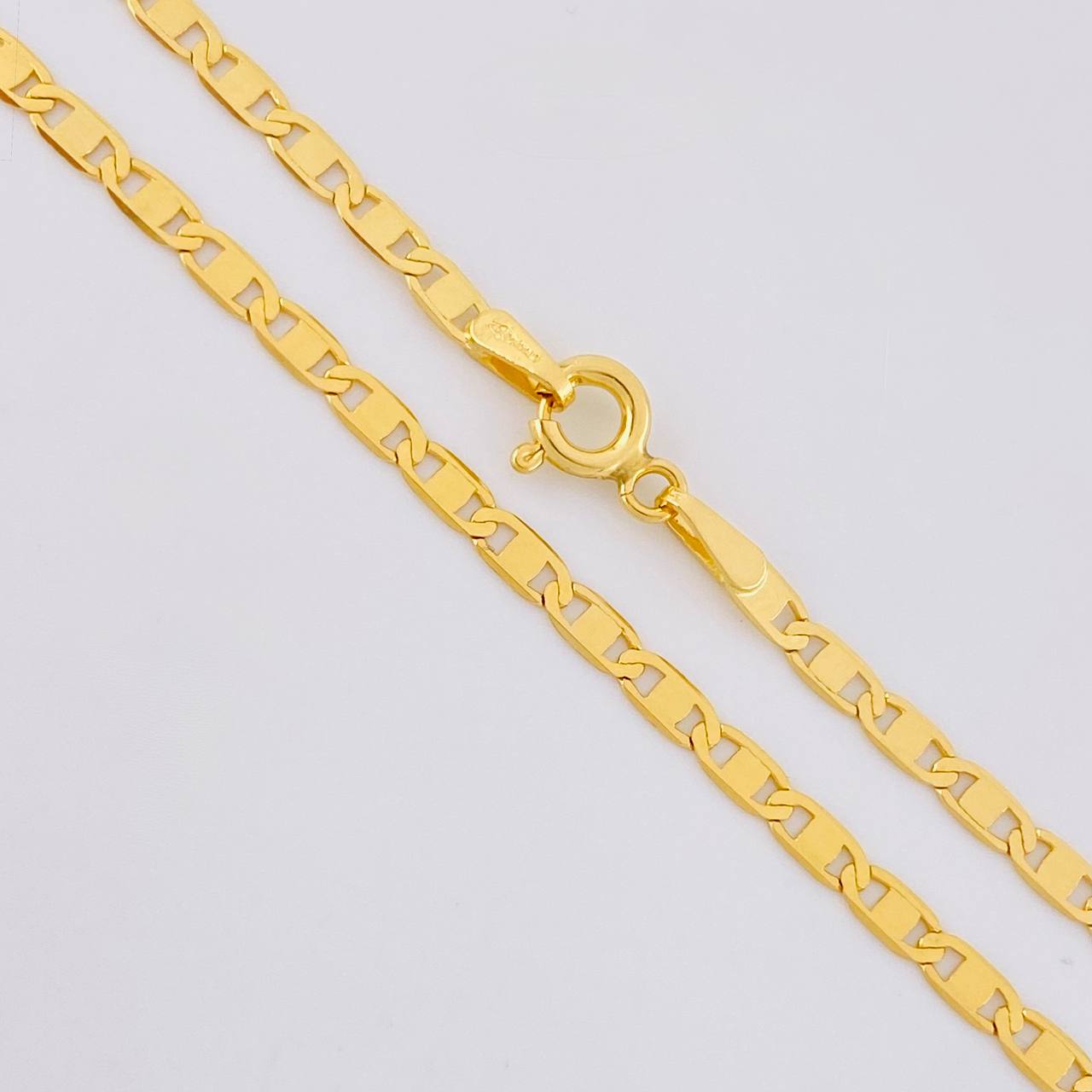 Cadena Plana 4.7g / 20 in / 2.5mm Oro Amarillo 18K