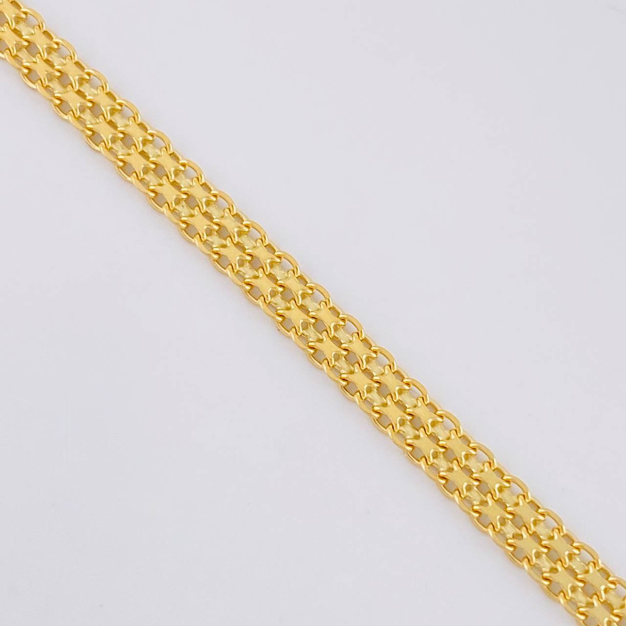 Bismark Chain 13.55g / 24 in / 3.7mm 18K Yellow Gold