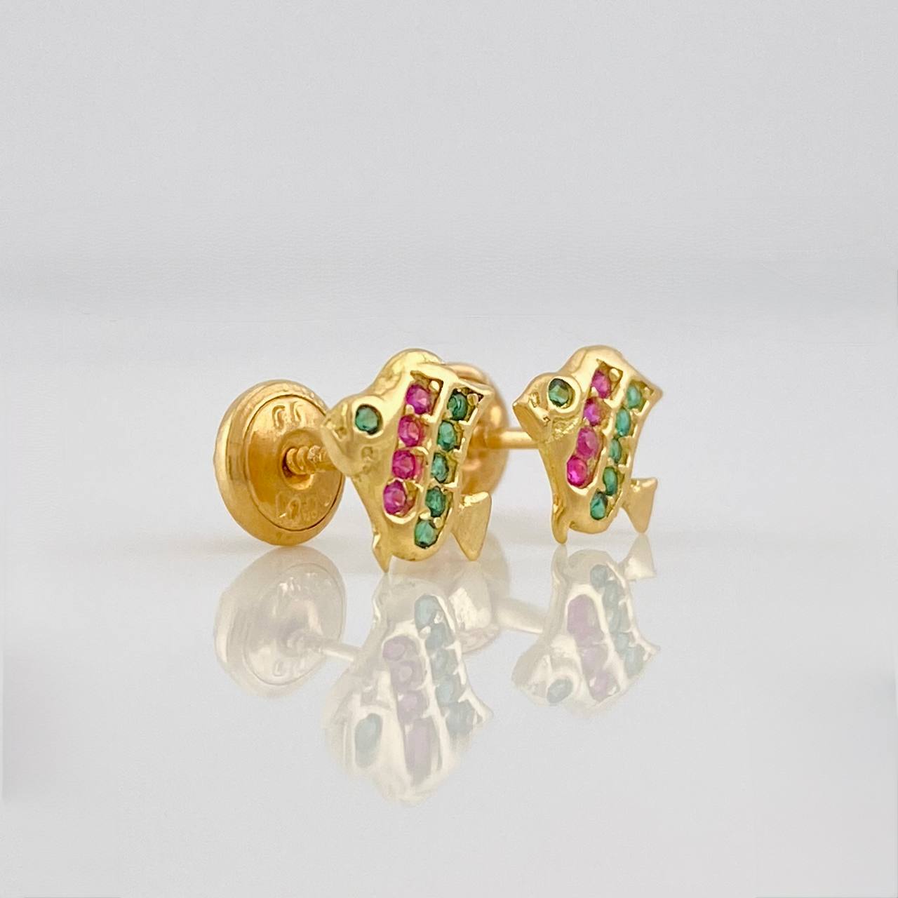 Stud Earrings Fish 0.9g / in / 7.3mm Yellow Gold 18K