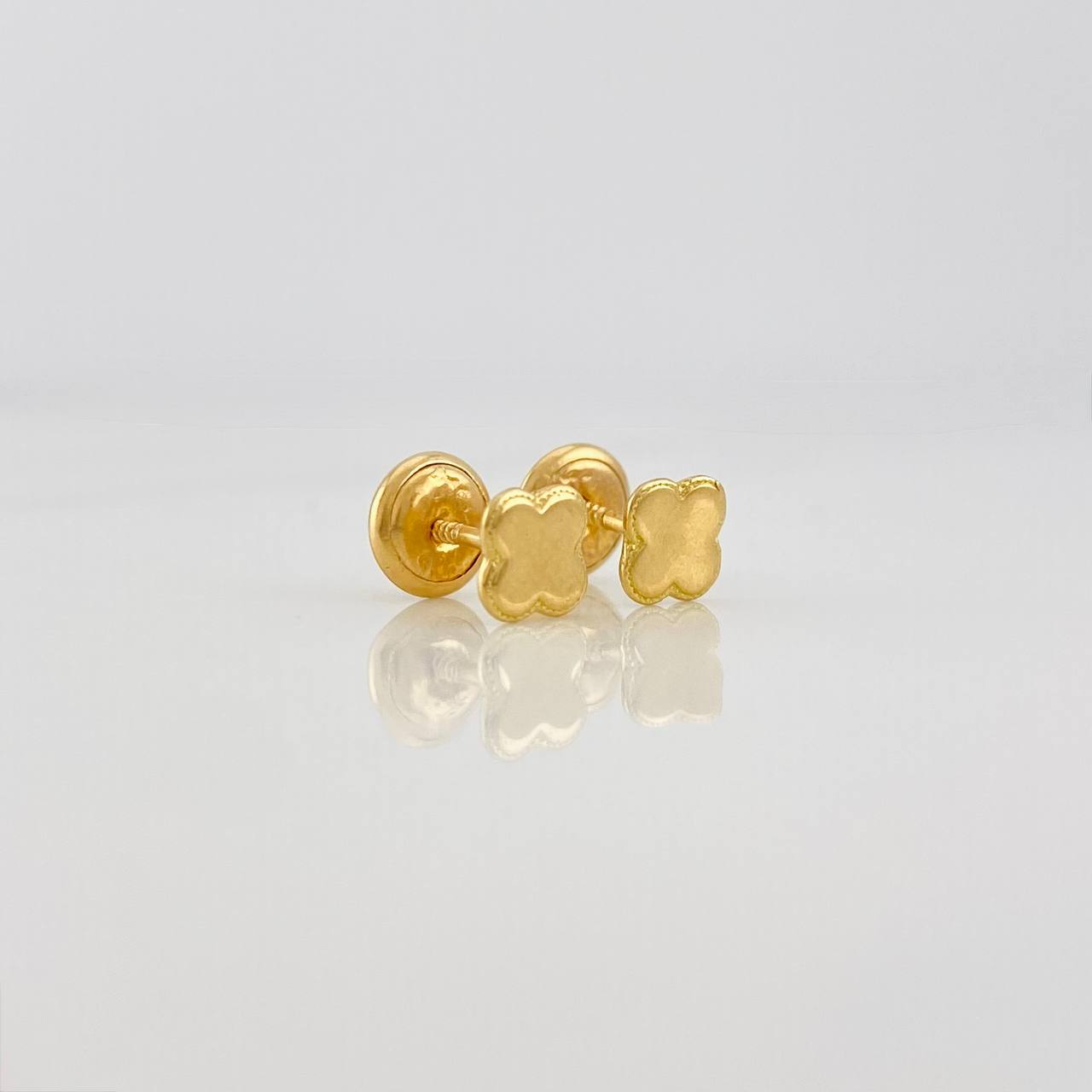 Topos Trébol 0.65g / in / 4.9mm Oro Amarillo 18K