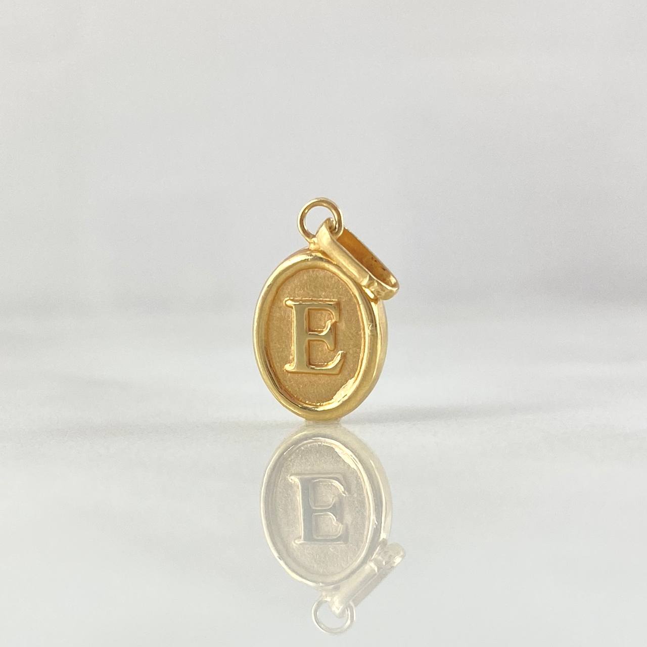 Pendant Letter E 0.55gr / 1.7cm / Smooth Oval Yellow Gold 18K