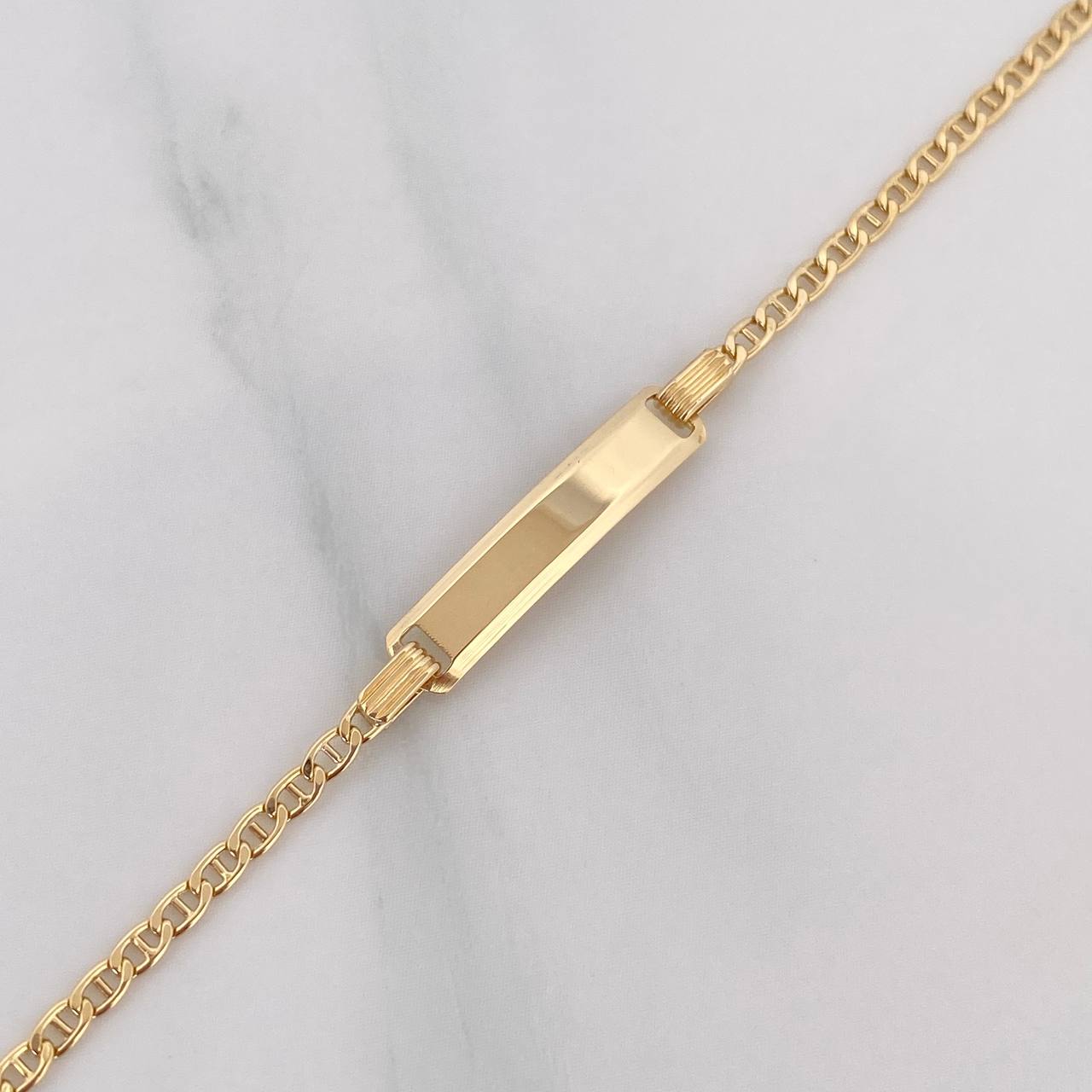 Pulso Escalera Placa Rectangular 1.65 g / 6 1/4 in / 1.5 mm Oro Amarillo 18K