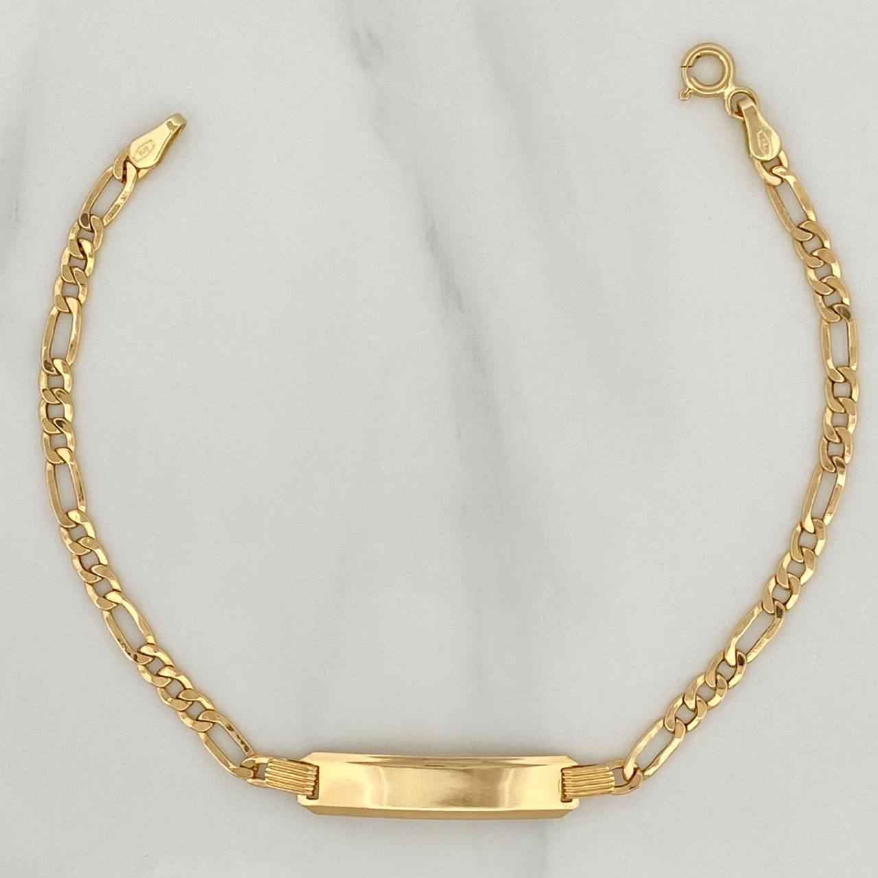 Pulso Figaro Placa Rectangular 3.05 g / 7 1/4 in / 2 mm Oro Amarillo 18K