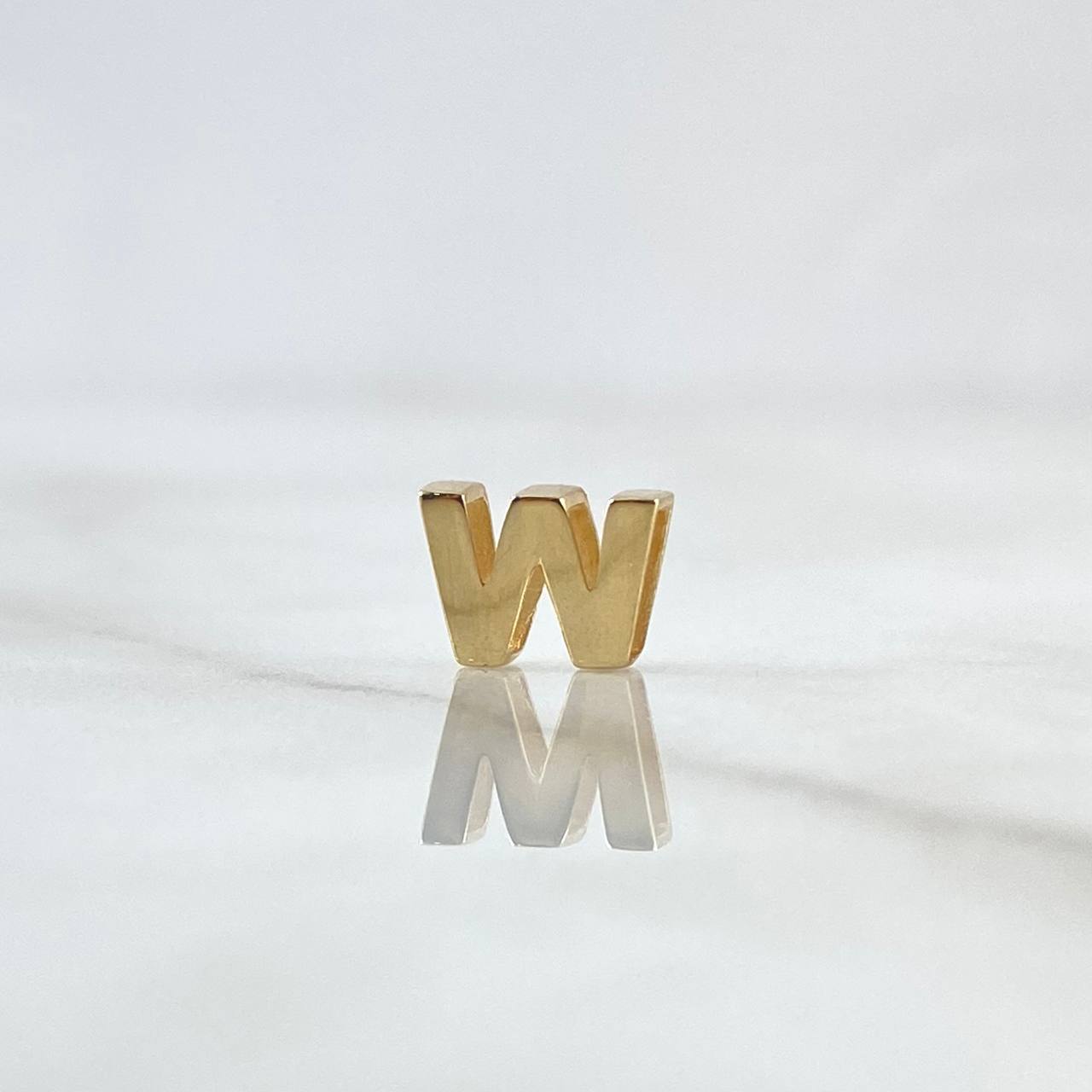 Charm Letter W 0.35gr / 6mm Drum 18K Yellow Gold
