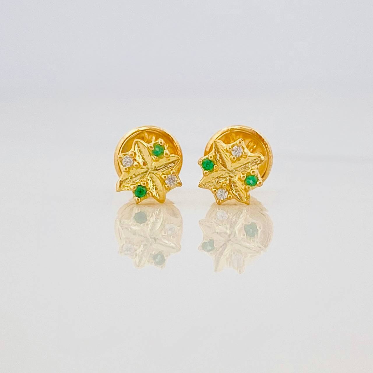 Stud Earrings Snowflake 0.6g / in / 5.19mm Yellow Gold 18K